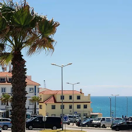 Prime Oceanfront Apartament